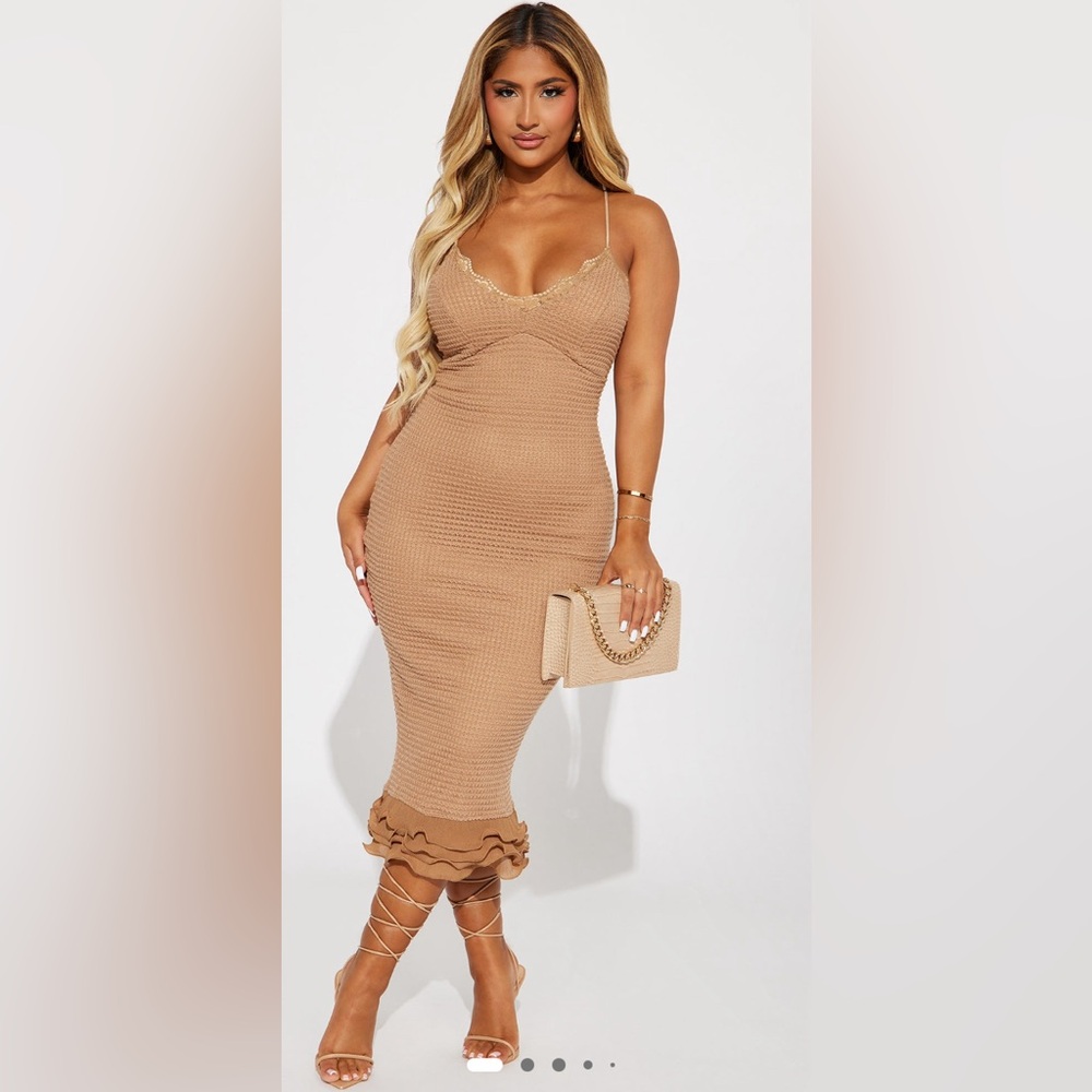 Fashion Nova. Ruffled quilt dress. Worn once